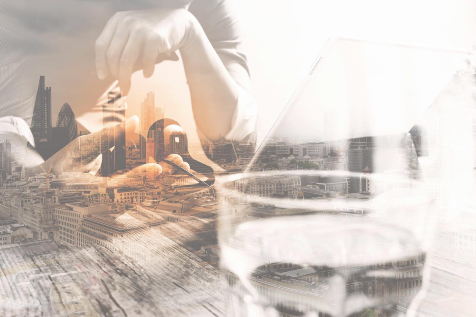 Analyse de métriques SEO sur écran